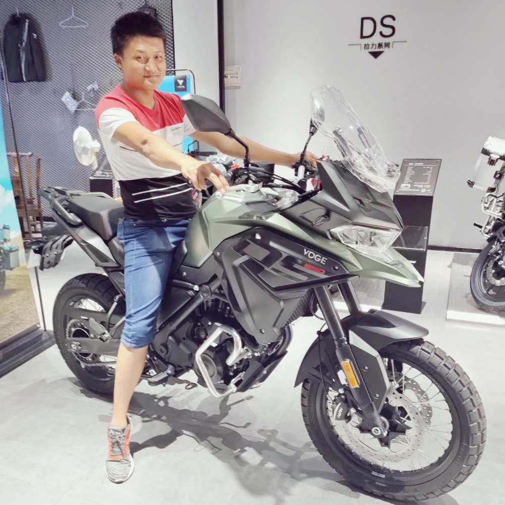 7758jj的照片