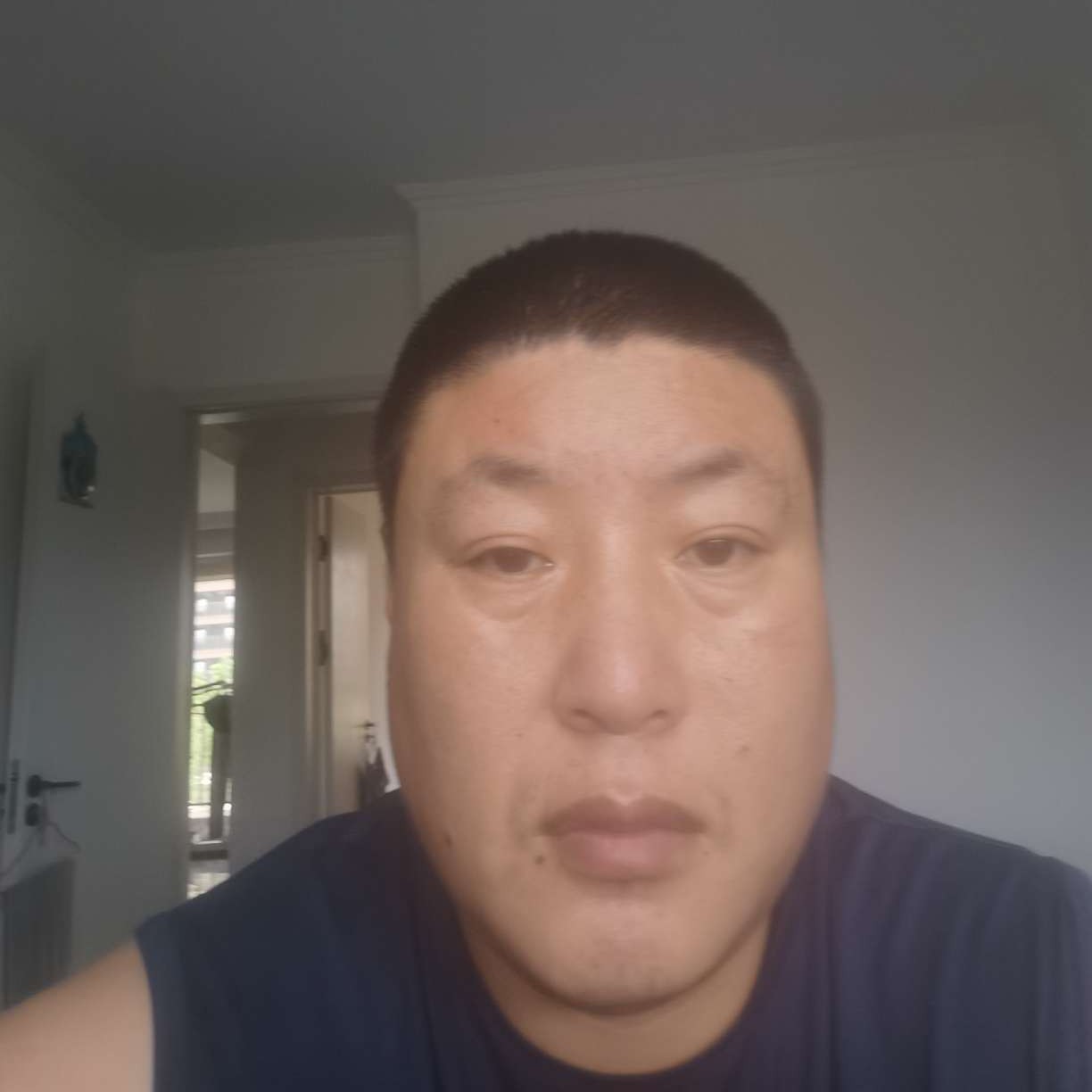 糊涂泪了山岚的照片
