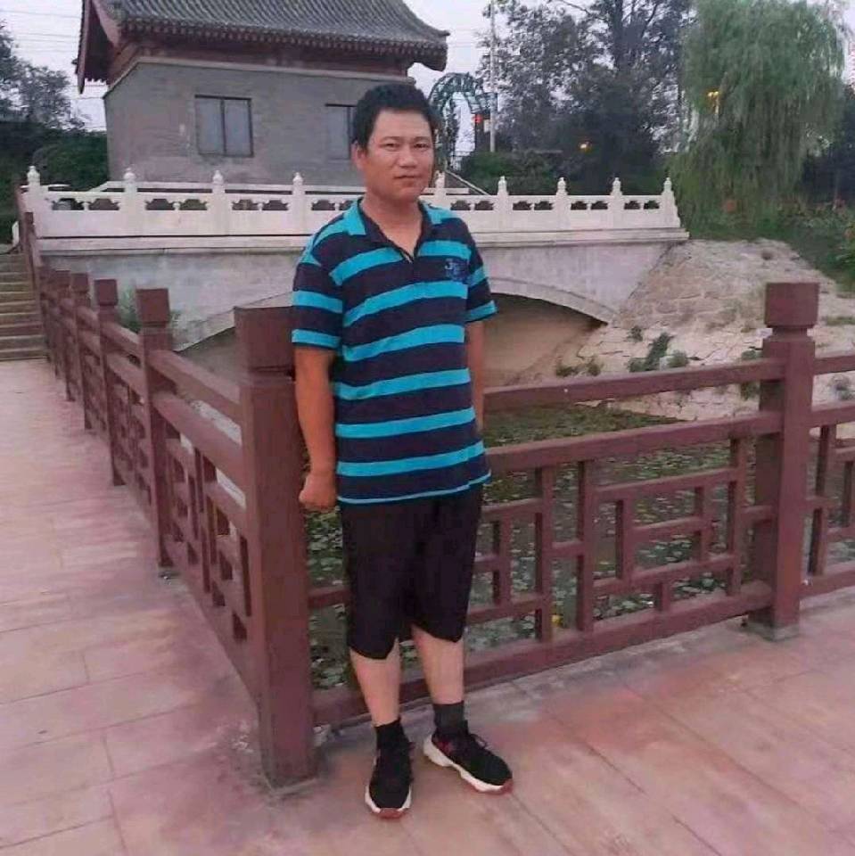 忧郁星月勿加的照片