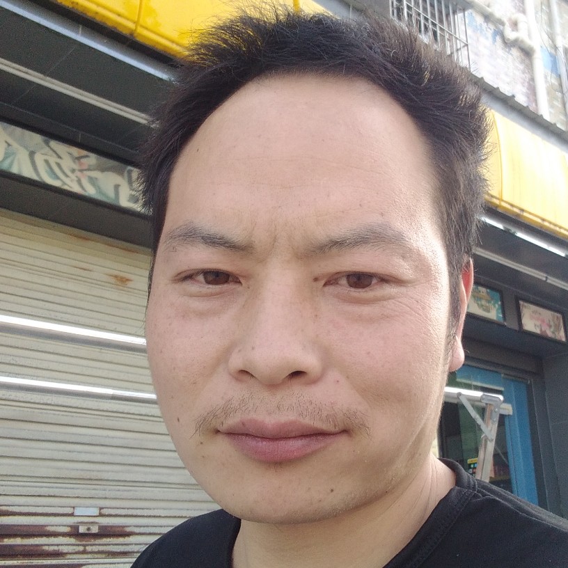 落水叔叔的照片