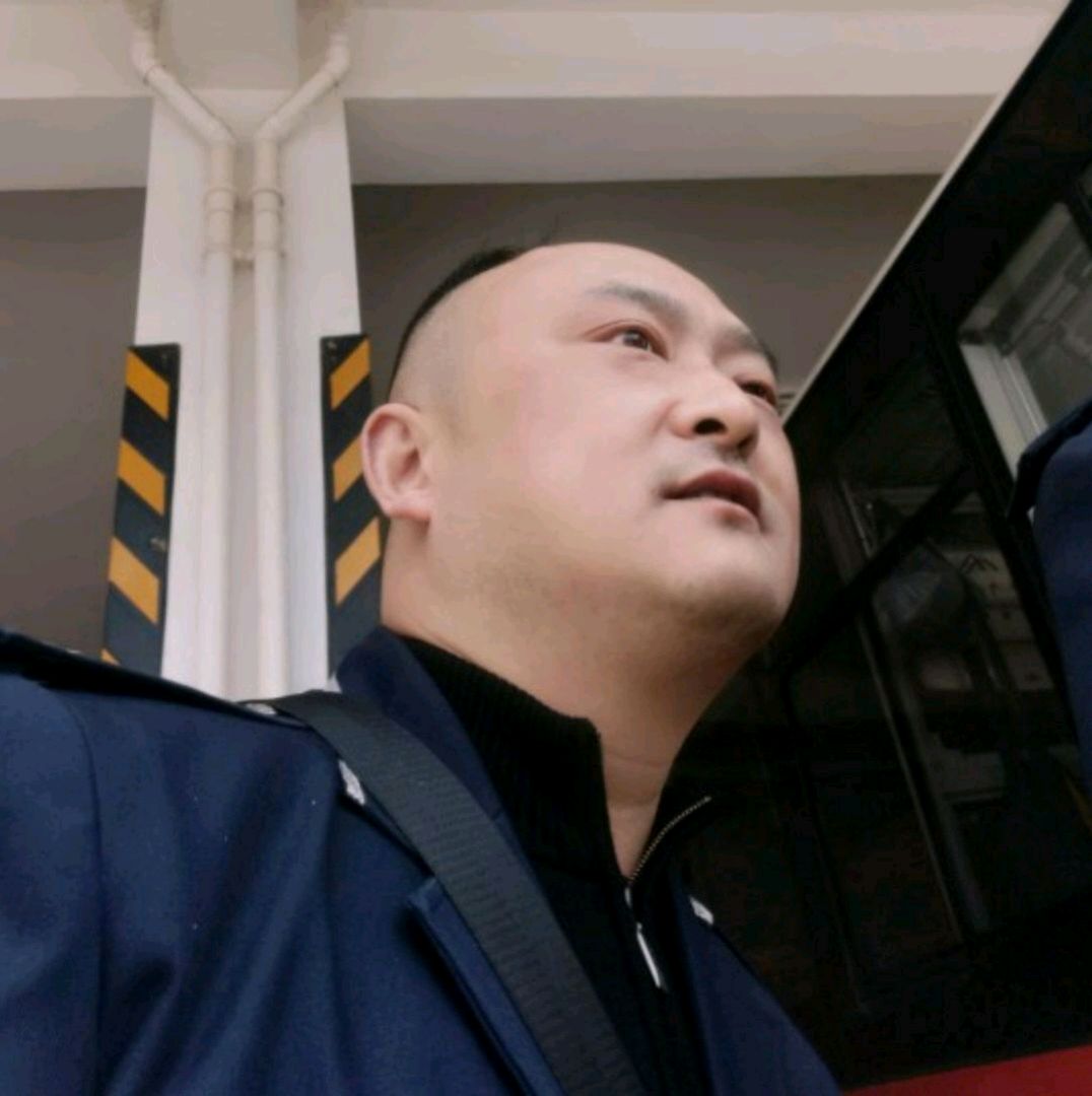 106巴蜀汉子的照片