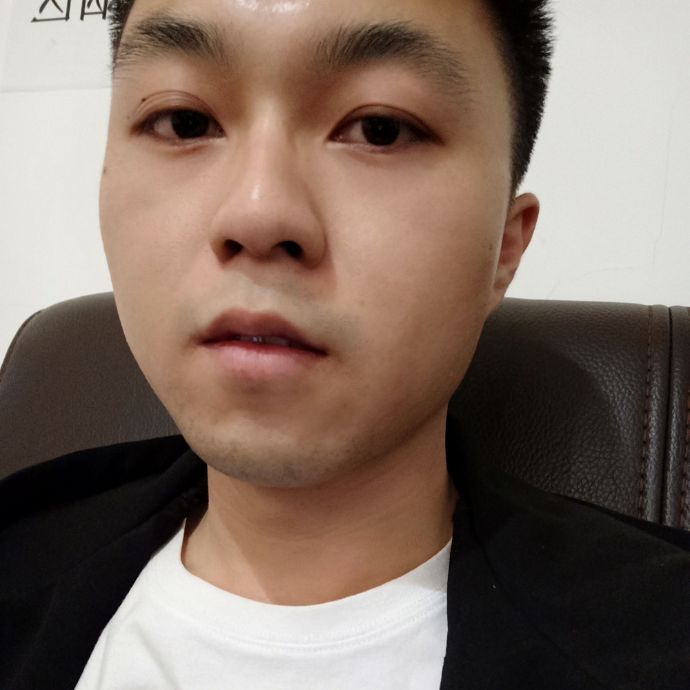 健壮有龙猫的照片