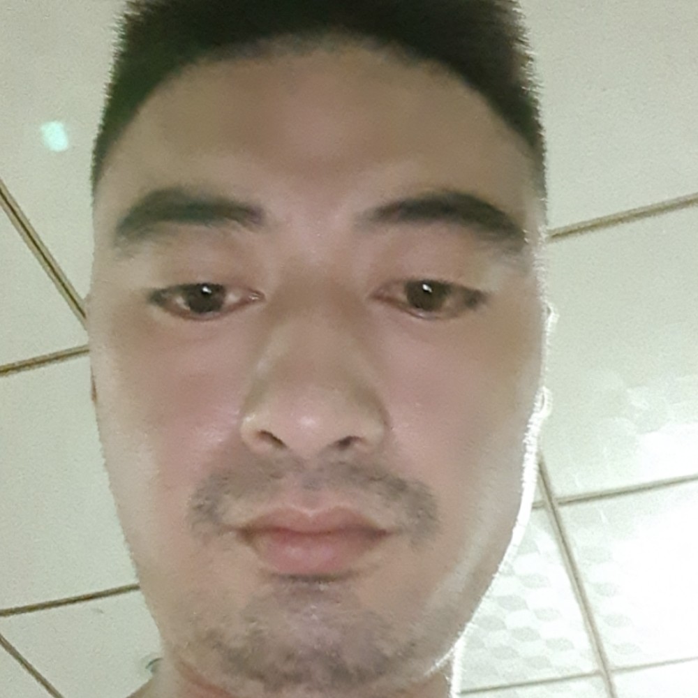 喝酒的疯子的照片