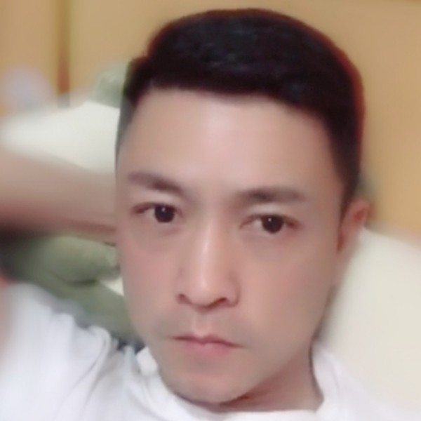 凌晨四点的寂寞的照片