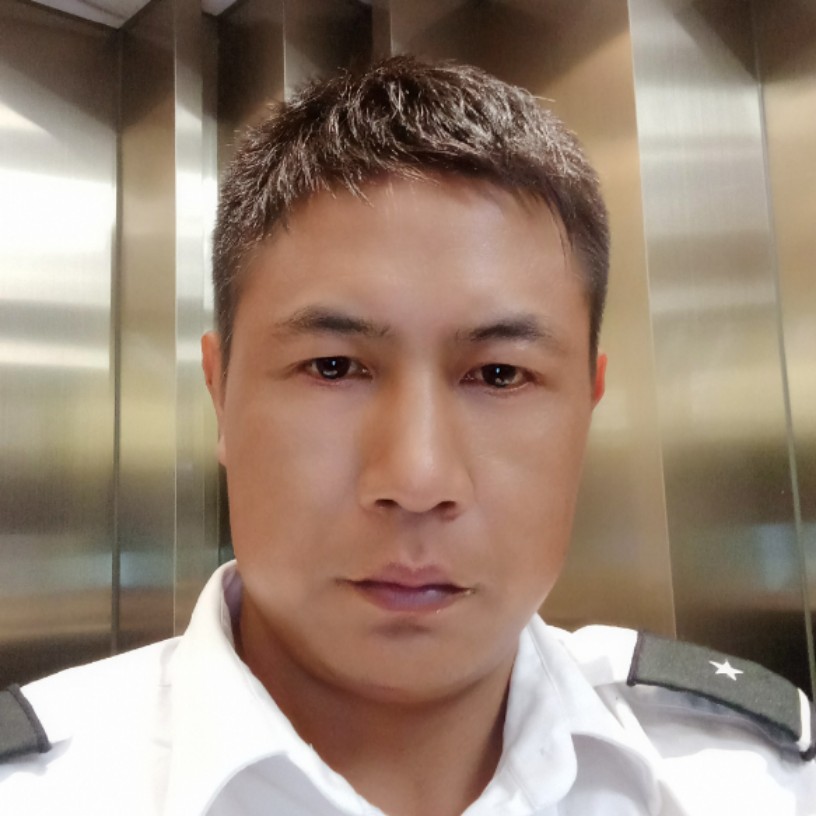 嚓茶踢土豪的照片