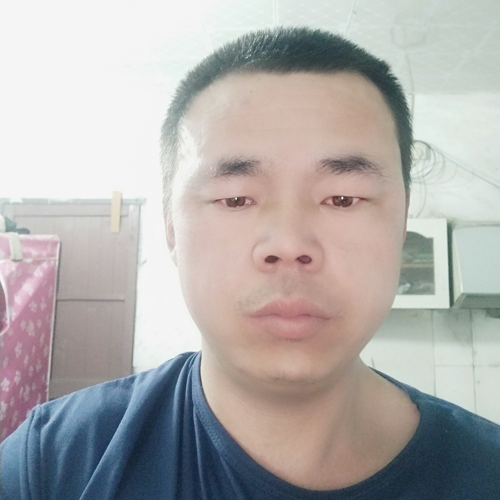 高山唯一的人的照片