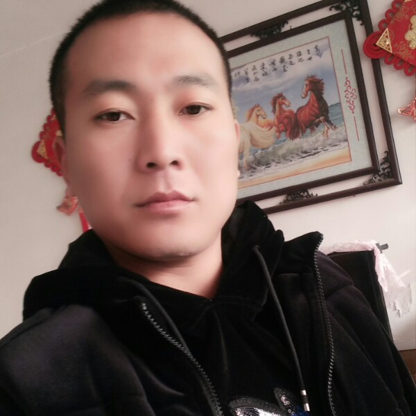 奋斗打啤酒的照片