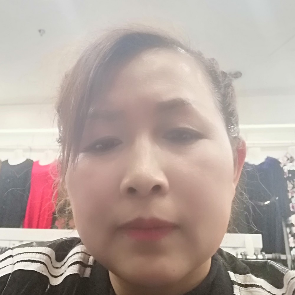 朱美兰的照片