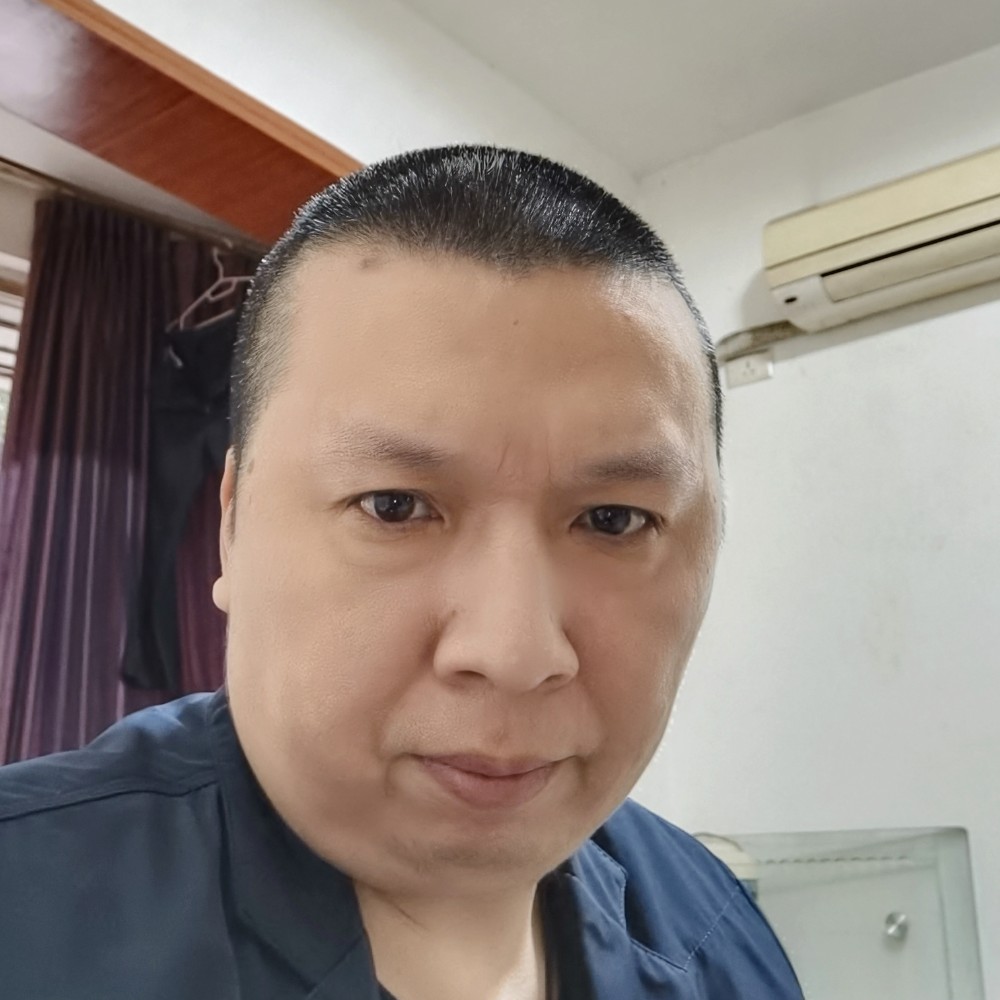 真人不露相的照片