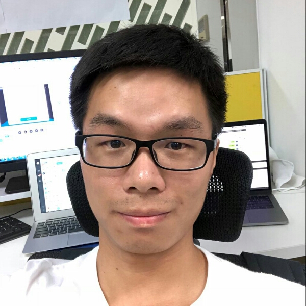 尹江江的照片