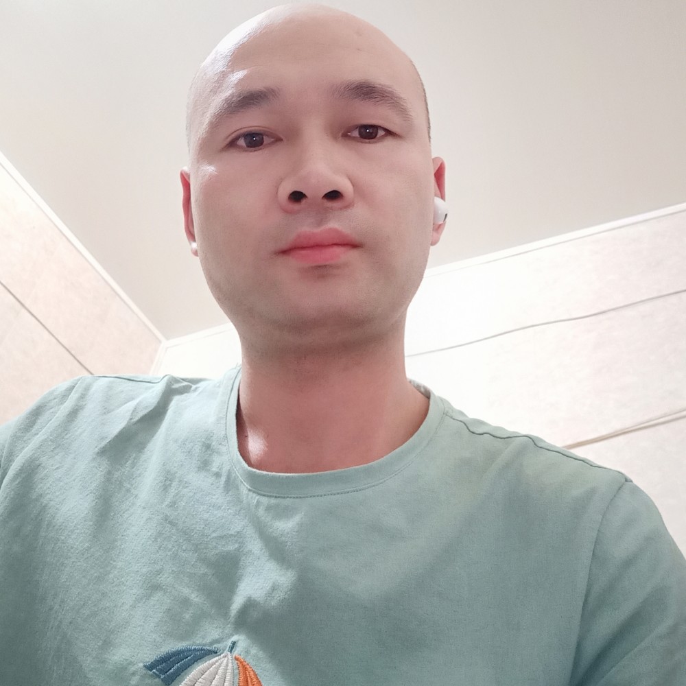 感性闻黑裤的照片