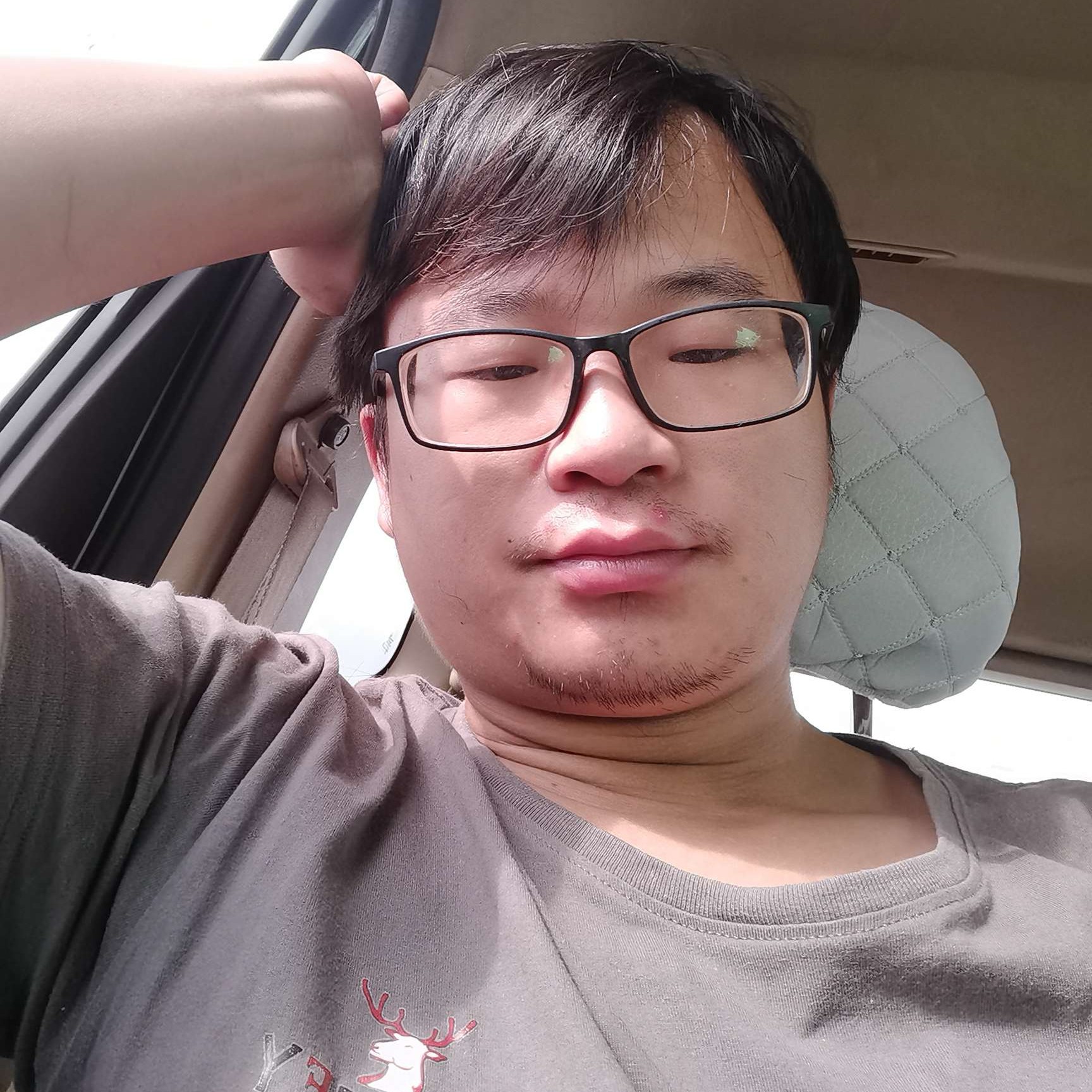刻苦泪了发卡的照片