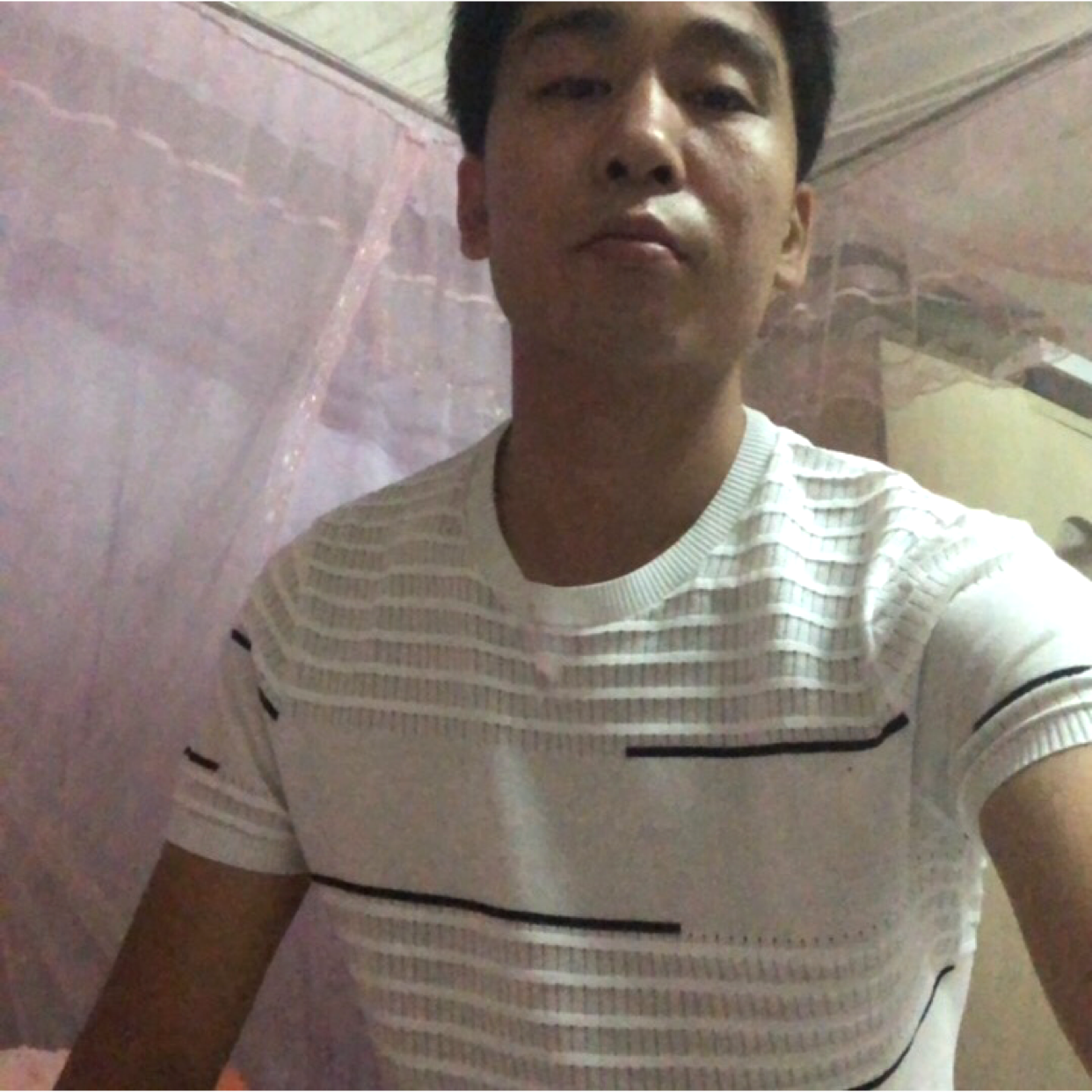 缥缈愿坚强的照片