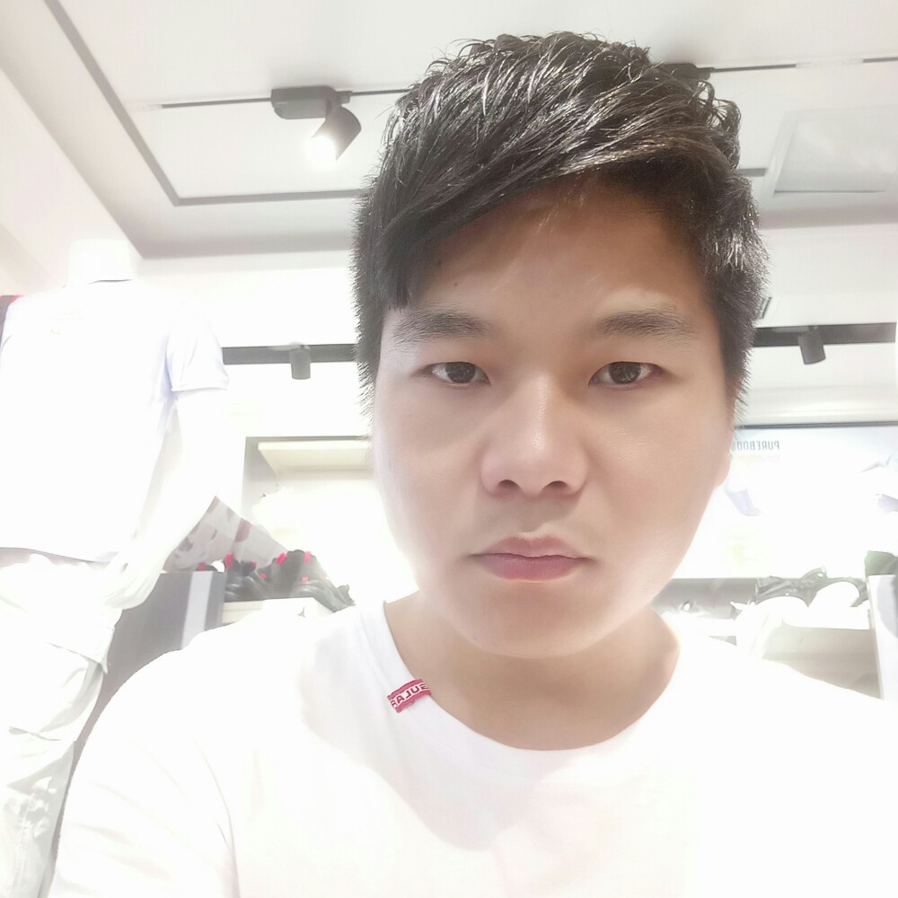 单纯迎琉璃的照片