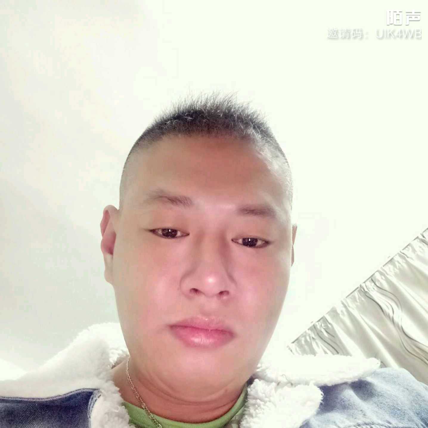稳稳文文的照片