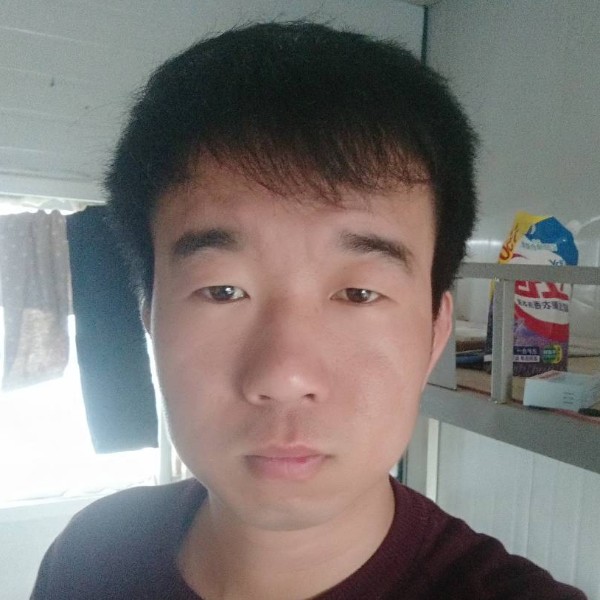 西装内向的照片