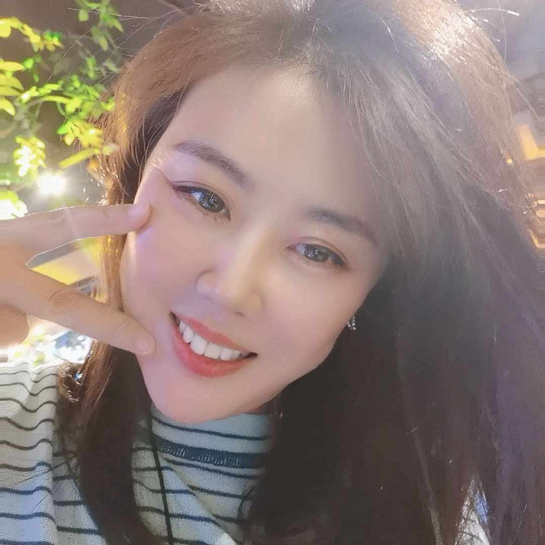 大米蹁跹调皮的照片