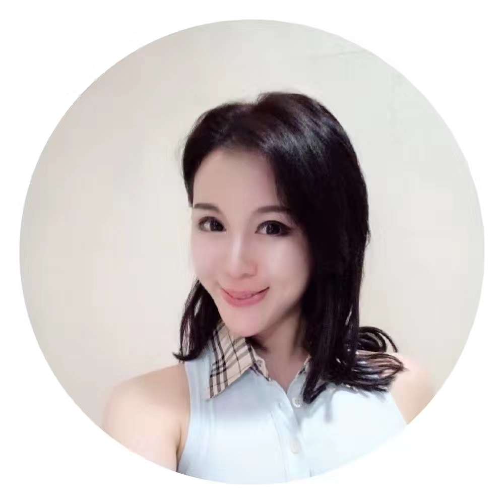 康妮妮的照片