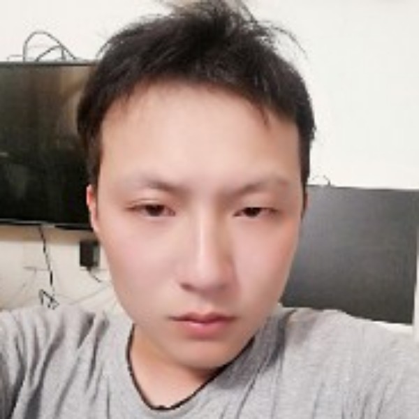 不在黑的白的照片