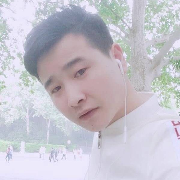 芊笑哥的照片