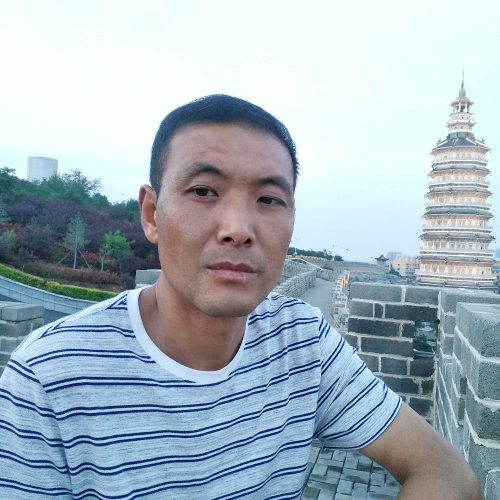 爱听歌闻龙猫的照片