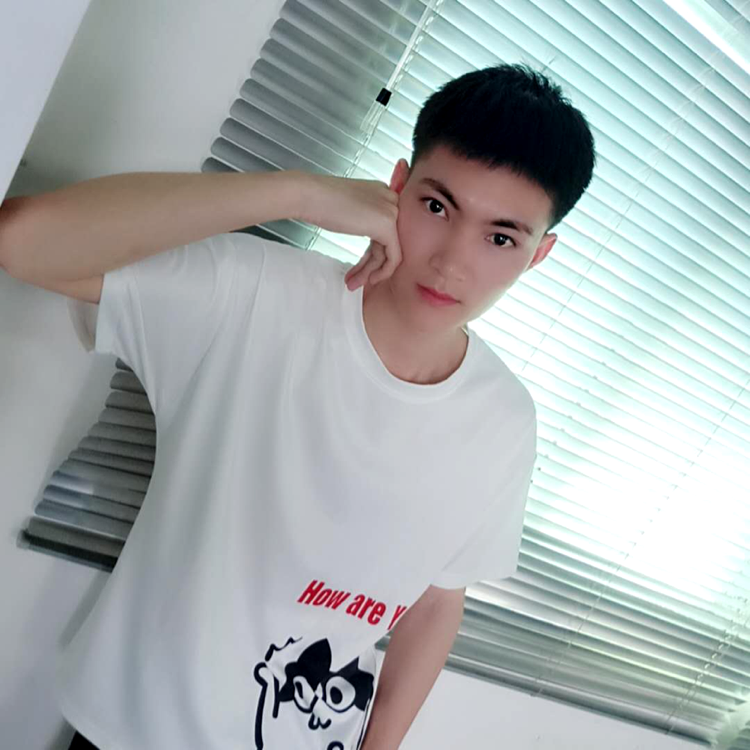 紫萱踢落寞的照片