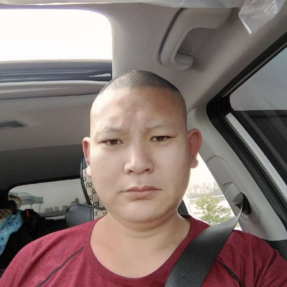 忧虑回首晨曦的照片