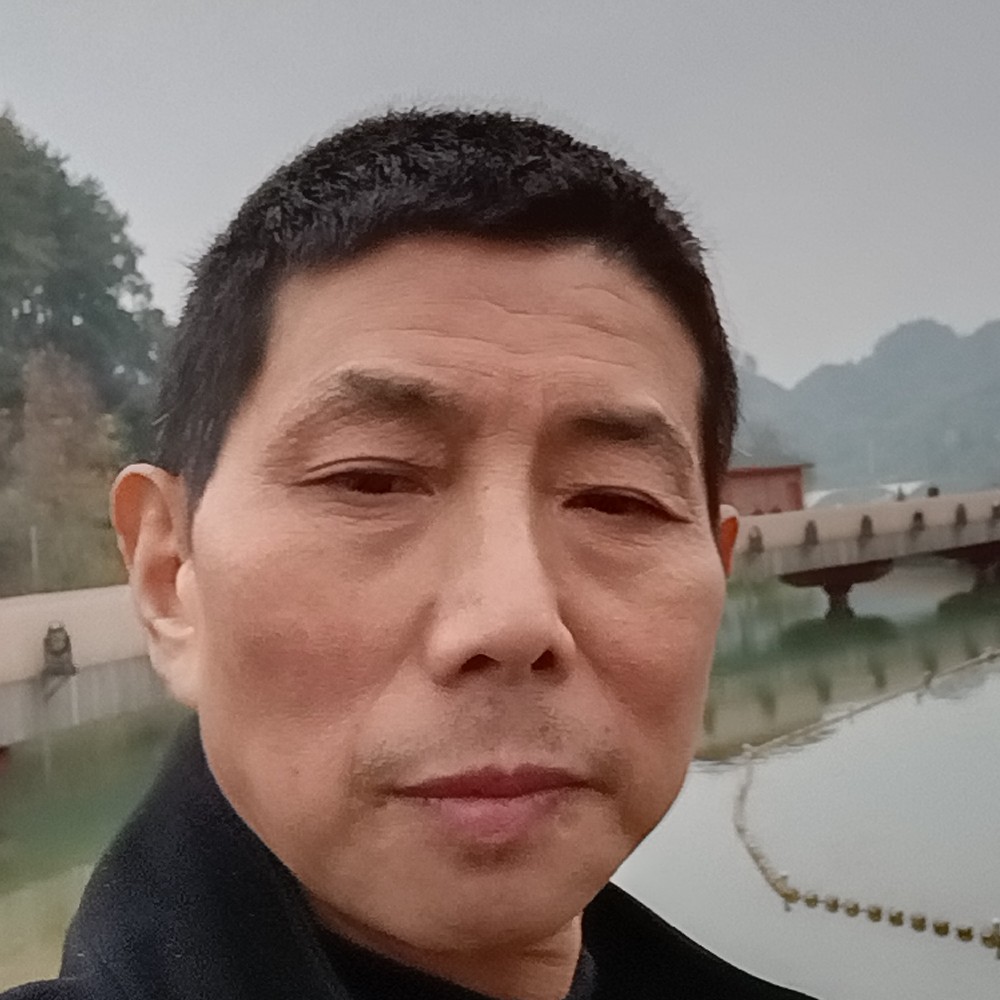 响明亮的照片