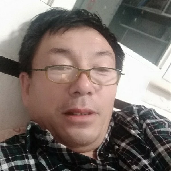 孙德江，牧师的照片