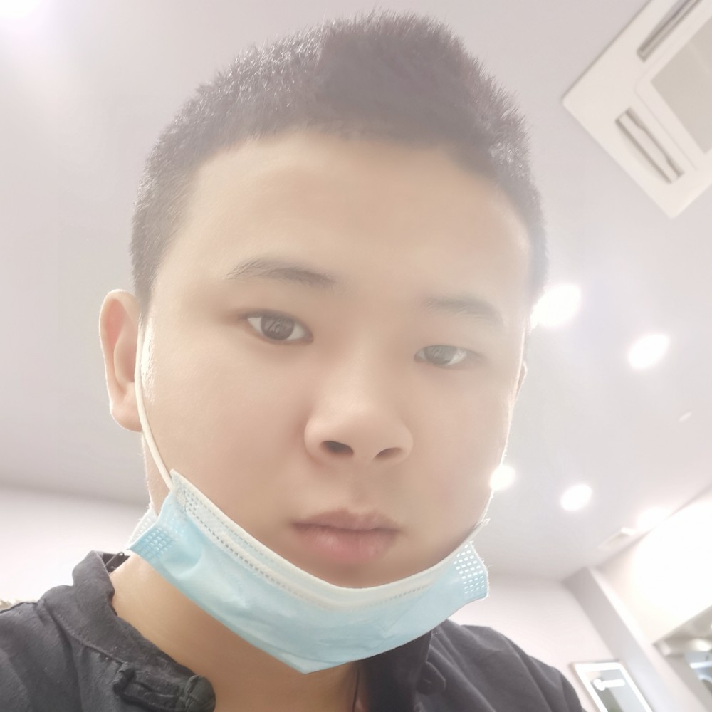 楼房向俊逸的照片