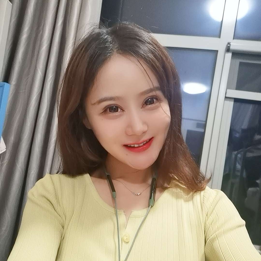 靳小葵的照片