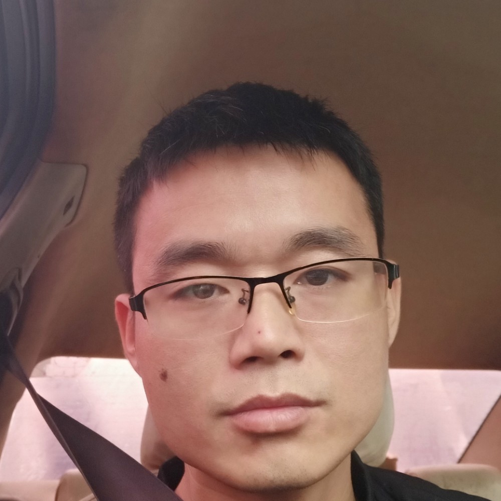 仰望星空，脚踏实的照片
