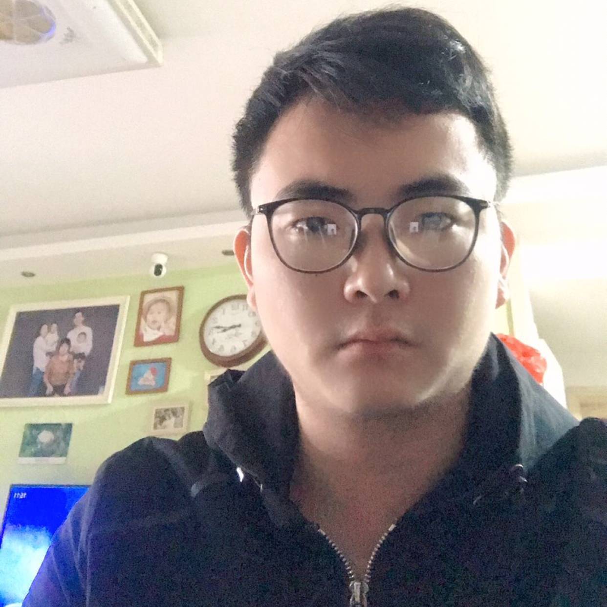韶华那风趣的照片