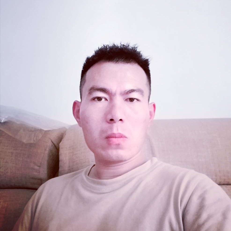 退役武警战士的照片