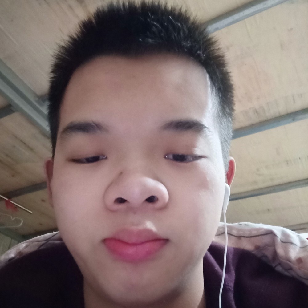 阳光小伙的照片