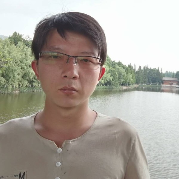 兮颜漫步儒雅的照片