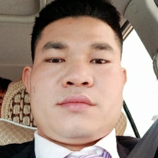 水影亲爱的的照片