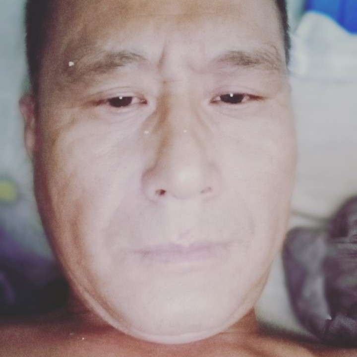 沉静爱白开水的照片