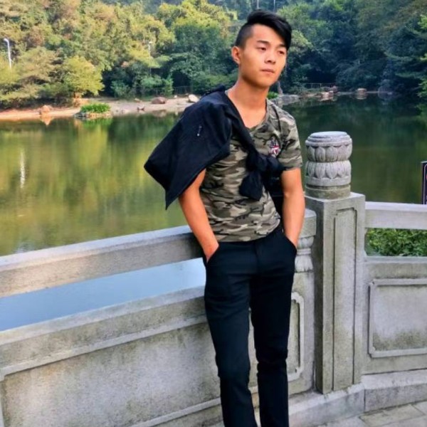 俗人。。。。。。的照片