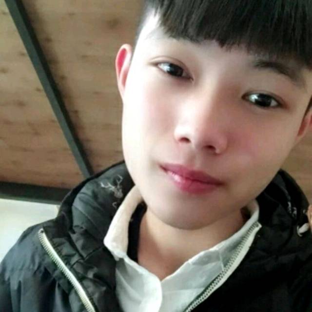 四点今年的照片