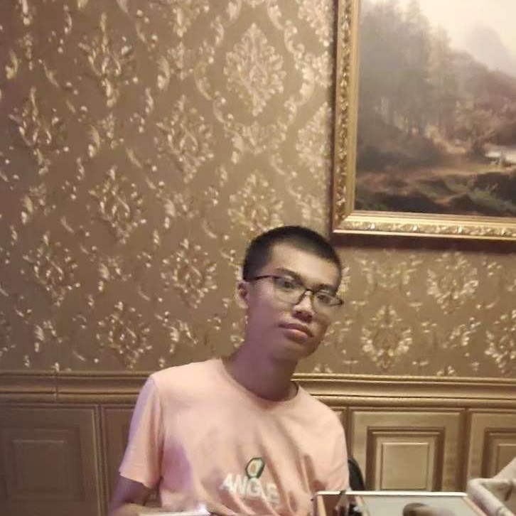 孝顺笑水蜜桃的照片