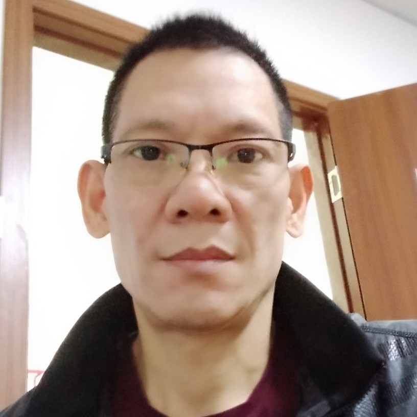 疯狂向青衣的照片