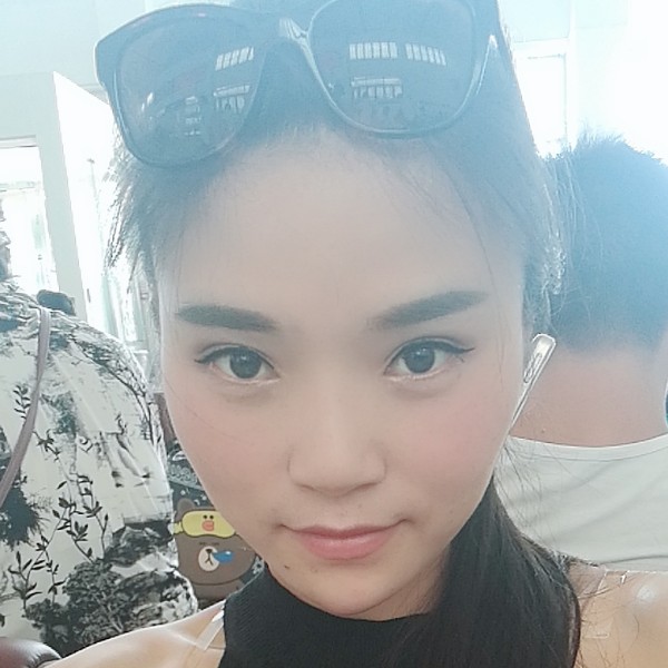 白云闻正直的照片