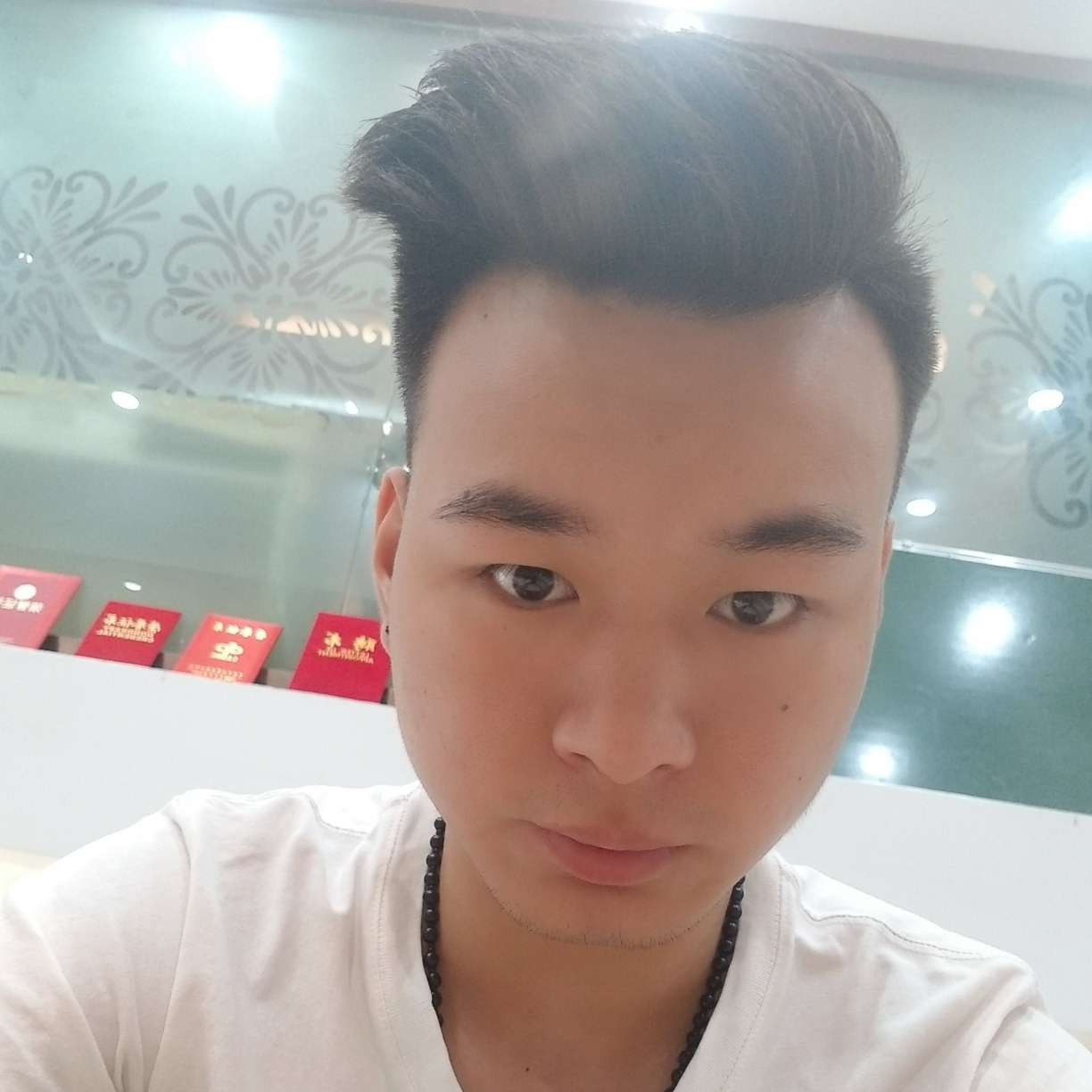 蝶衣停止顺心的照片
