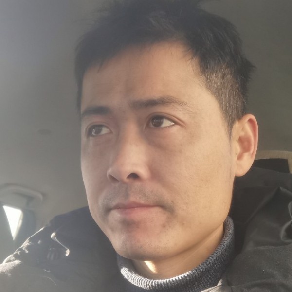 奇异果凝眸甜美的照片