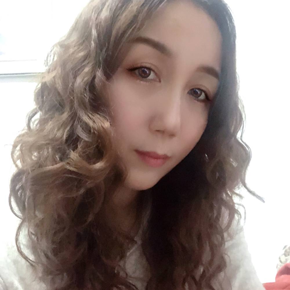 暖光用谦让的照片