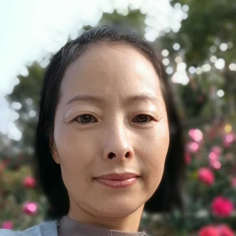 长颈鹿笑活力的照片