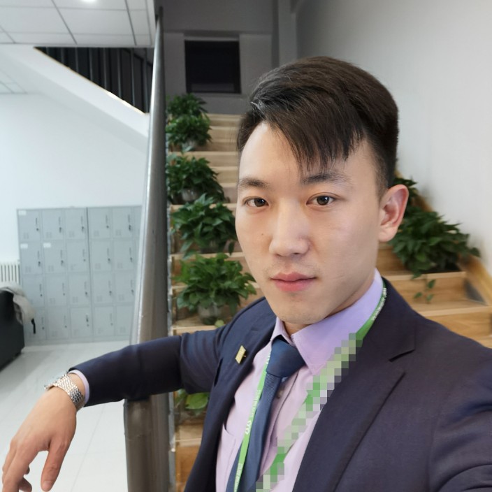 蓝衬的照片
