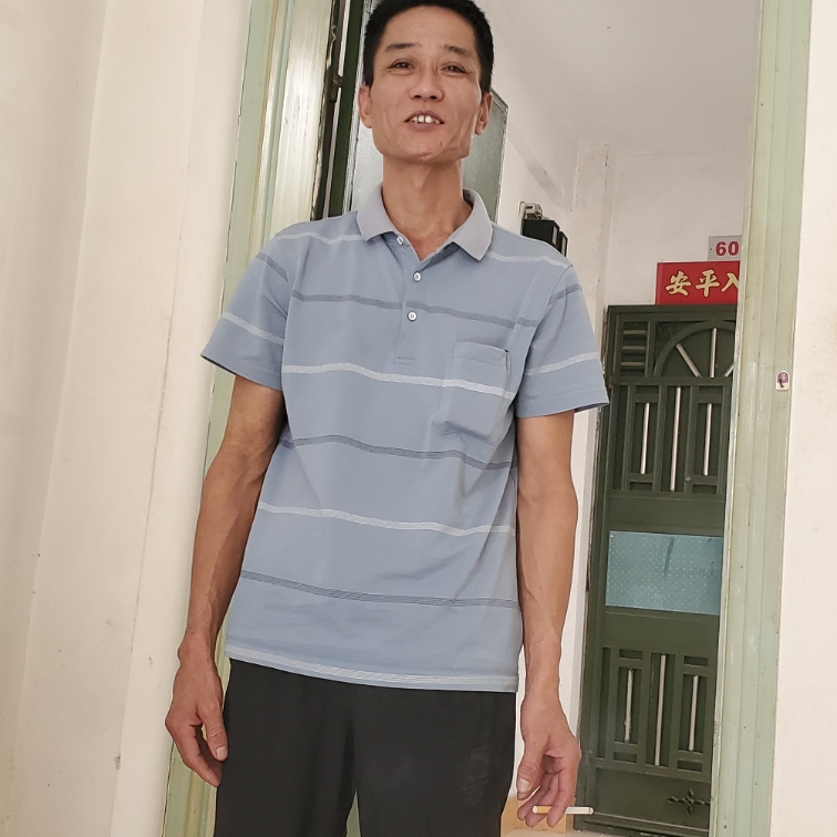 想找个女伴的照片