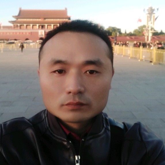 能干爱恋高山的照片